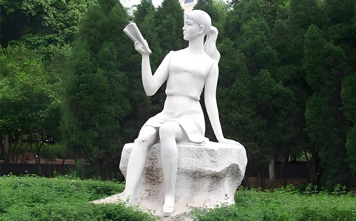 千年匠心，傳世之美——優藝雕塑定制人物石雕藝術